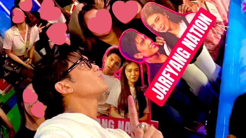 fxoxokm's tweet photo. he loves jfn, periooood. 

#JarFyang https://t.co/VRASJvde3Q