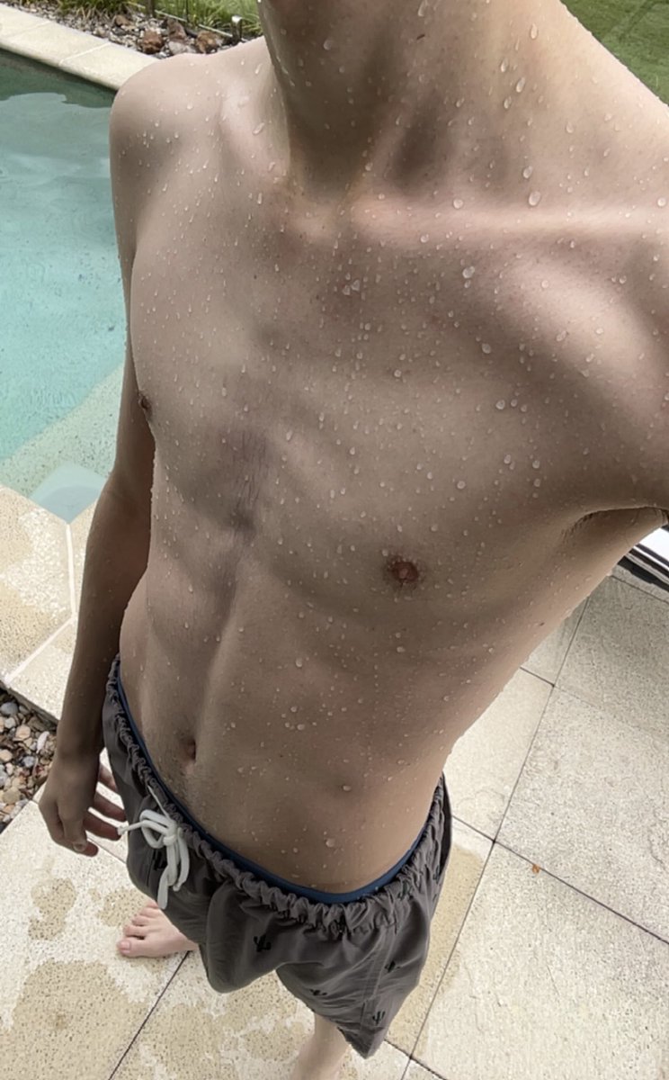 OneGayBoi tweet media