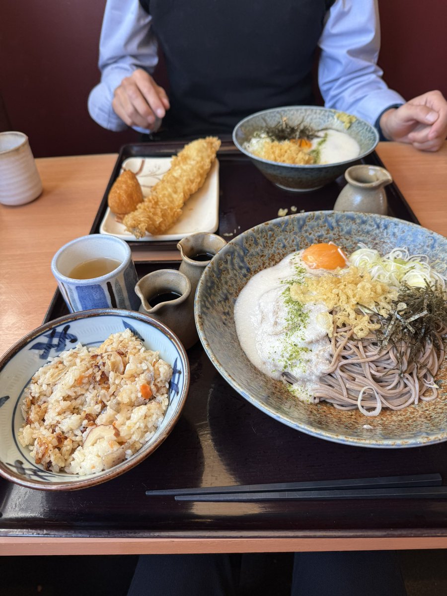 pesoemon's tweet photo. 腹が減りすぎてますねん https://t.co/dH05qgvry9