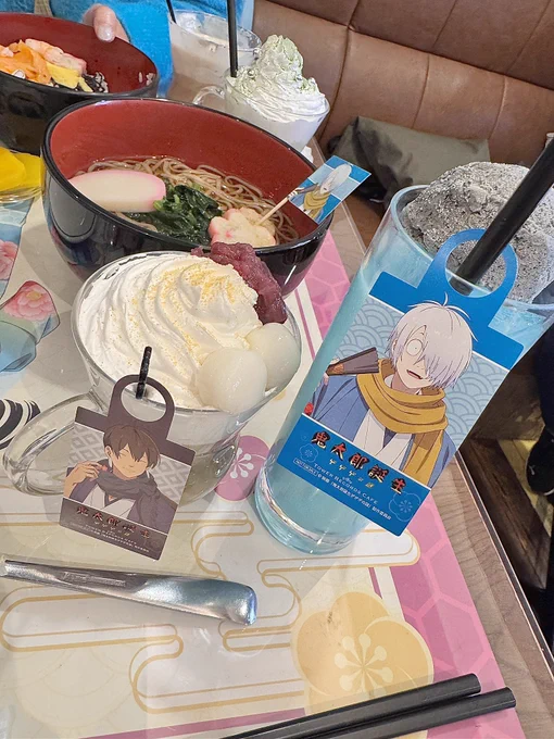 タワレコカフェ行ってきた!!ダオサのほうじ茶ラテマジで美味いのでオススメです(無印のほうじ茶ラテの味がする) 