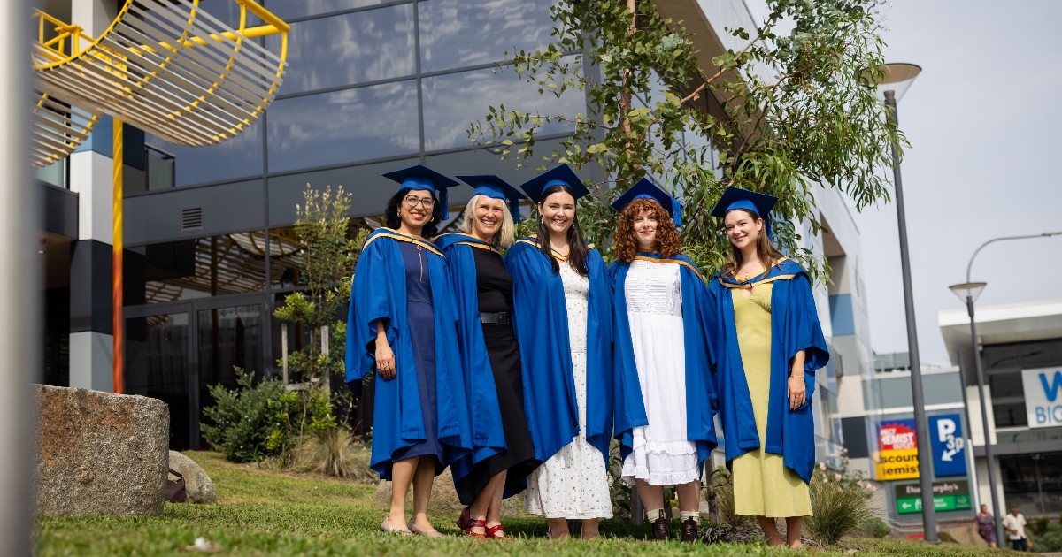 UOW's tweet image. #UOWGrad2025 Day two was another success. Congratulations to the graduates of our Bega Valley campus. 🎓 #ThisIsUOW