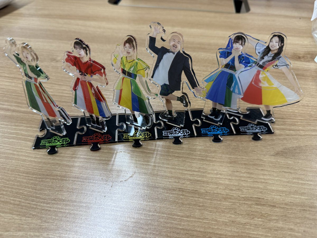 豆柴の大群　クロちゃん　アクリルスタンド 渋谷タワレコ4階の特設コーナー アクリルスタンド！ 売り切れていた