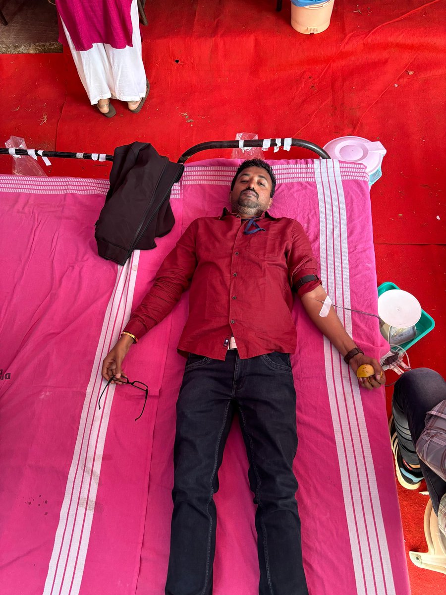 Kgbof_In's tweet photo. During our agitation program, members also donated blood as a mark of solidarity and service to society. On #ParakramDivas, we honor the spirit of Netaji Subhas Chandra Bose while fighting for staff rights and a progressive banking system. #BankingReforms”
@canarabank
@DFS_India https://t.co/GMBVi0O351