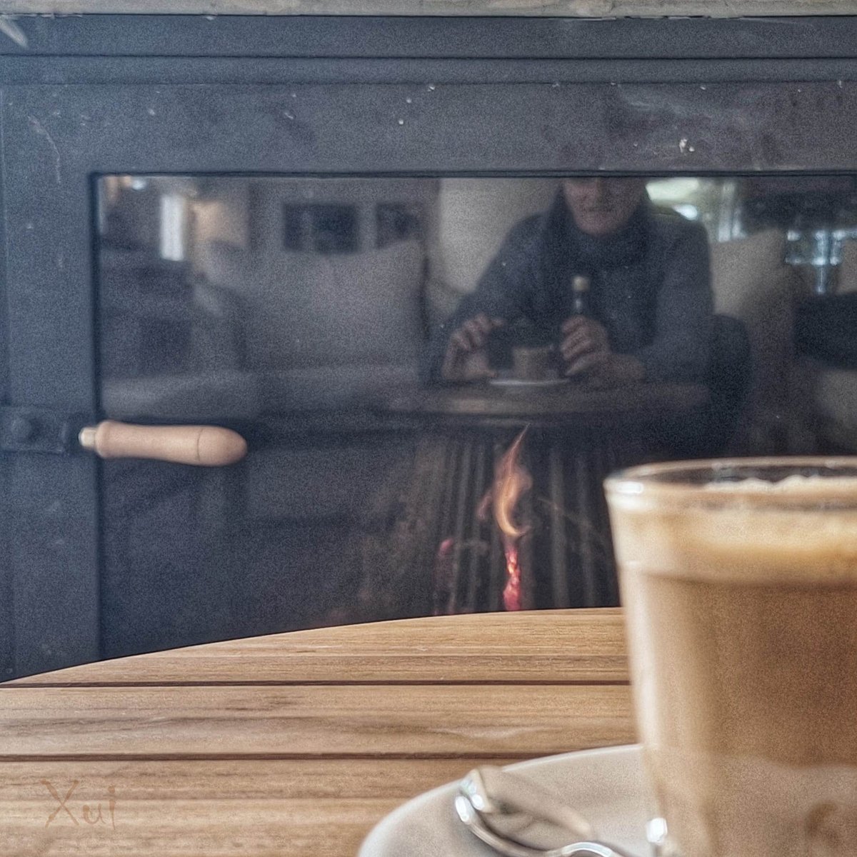 MonEivissa's tweet photo. Una pausa per a fer un cafè de forma relaxada i planificar el dia...
Bon dijous!
#autoretrat #BonDijous #cafè #pausa #hivern #fred #Eivissa #Xui https://t.co/q5PnTNSAWt