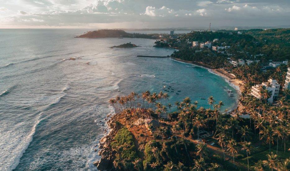 🌏 Discover Sri Lanka's beauty 🌴
Where nature blends with ancient culture. ✨
🏰 Visit the legendary Sigiriya Rock and explore peace-radiating Buddhist temples.
✈️ Book your tickets today: air.eurodirections.com
#SriLanka #Tourism