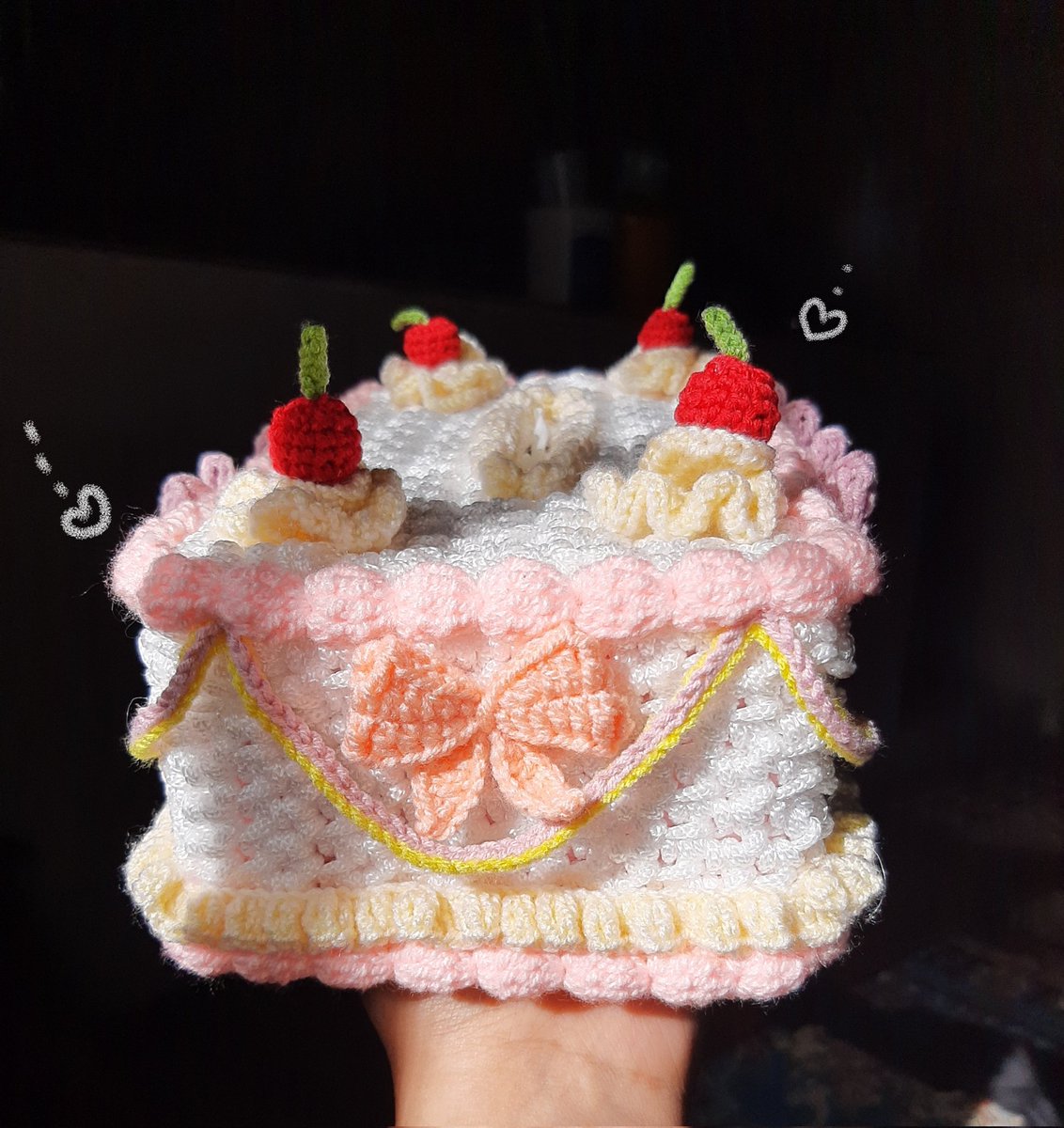 tahi_999's tweet image. عکسارو باز کنید و لذت ببرید 🎂🌱.