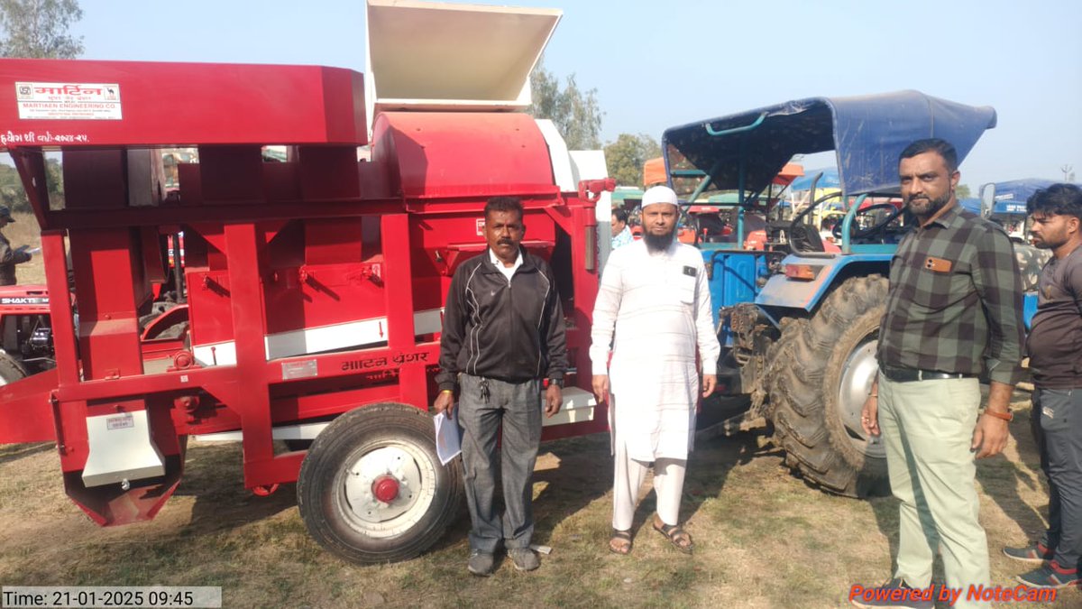 DistrictAgricu3's tweet photo. મહીસાગર જિલ્લા માં AGR50 અને ફાર્મ મિકીનાઇઝેશન યોજના હેઠળ લુણાવાડા અને બાલાસિનોર તાલુકા ના આઇ ખેડુત પોર્ટલ પર આપેલ પૂર્વ મંજૂરી અન્વયે ખેડૂતો દ્વારા ખરીદી કરેલ ટ્રેકટર અને ખેતી ના સાધનો ની ચકાસણી કરવામાં આવી. @collectormahi @DDOMAHISAGAR https://t.co/upb858TXQN