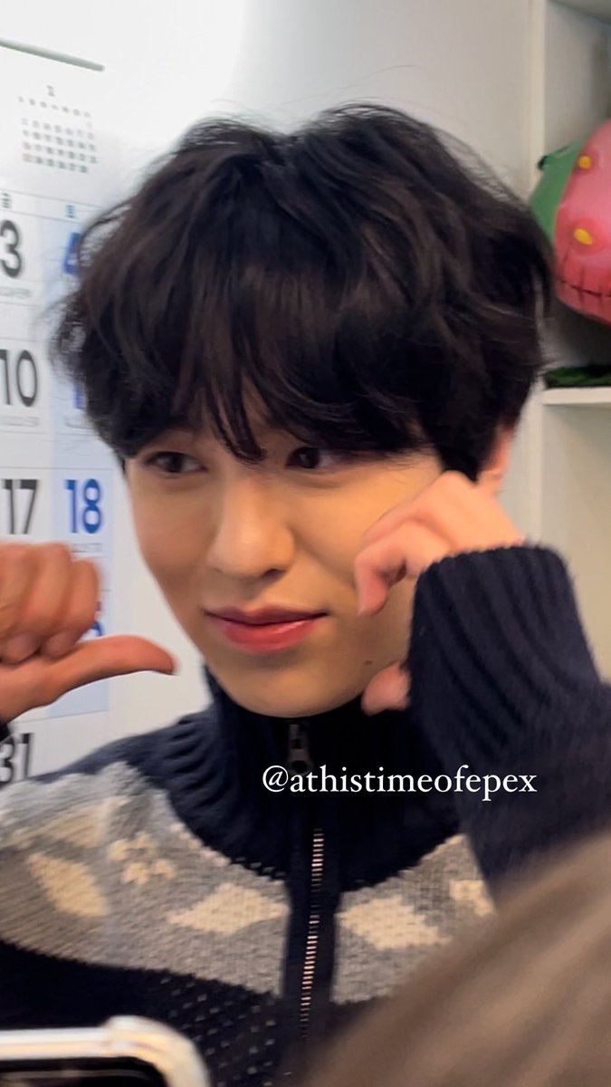 athistimeofepex's tweet image. 250123

📍드니네 딸기농장

오늘 권예준 얼굴 주사위 6,,,,,,,

#에이든 #AYDEN #이펙스 #EPEX