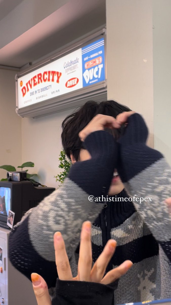 athistimeofepex's tweet image. 250123

📍드니네 딸기농장

오늘 권예준 얼굴 주사위 6,,,,,,,

#에이든 #AYDEN #이펙스 #EPEX