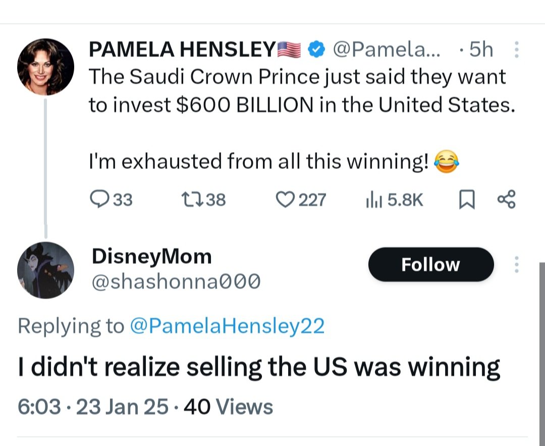 الامير #محمد_بن_سلمان "#مطيّر_النوم"  ويعرف الزر الاكثر تأثيرا .. فيضغطه ليوقف العالم على اصابع اقدامهم.🇸🇦💚

الامريكان لم يذوقوا طعم النوم بعد مكالمة سمو ولي العهد السعودي مع الرئيس ترامب  و يبكون .. ويفركون كفوفهم ويقولون:
 ترامب باع امريكا للسعودية.

ساستعرض بعض تعليقاتهم