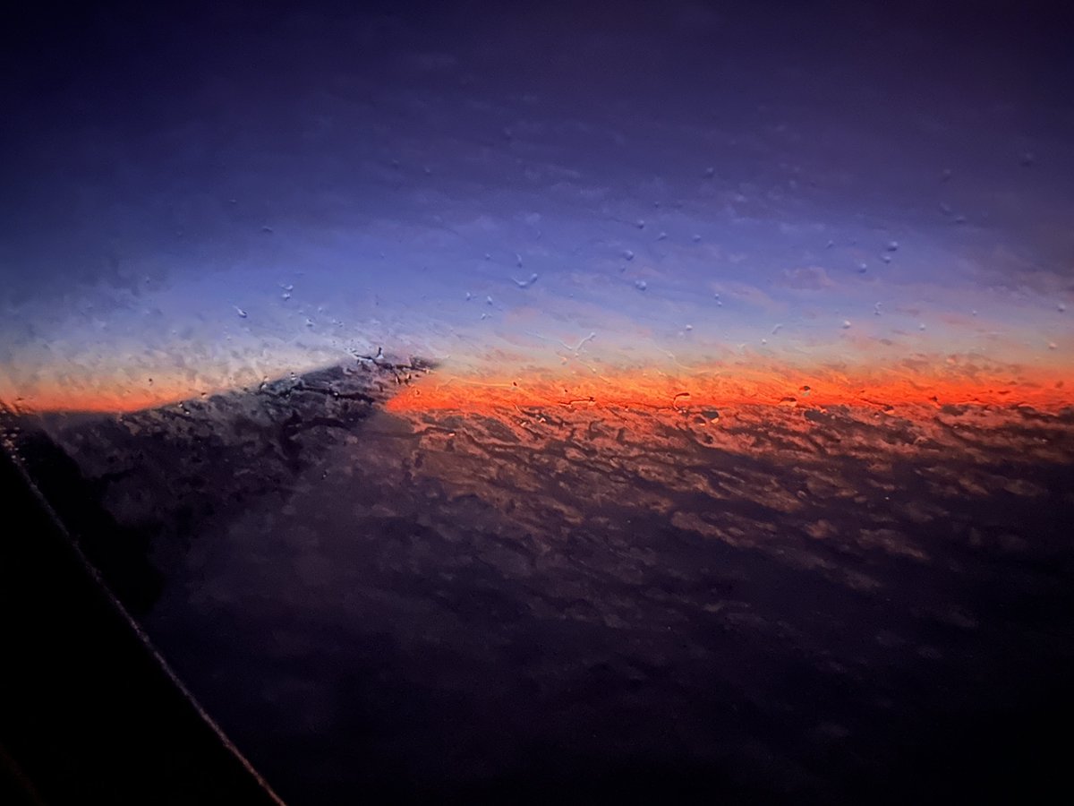 GazMcIntyre's tweet photo. Damn you de-icing fluid… spoiling my photo opportunities… 🤭 (actually, thank you de-icing fluid). Northward bound on the Paraffin Puffin Muncher to Sumburgh this morning. #EasternAirways #crewchange #Sumburgh #Shetland https://t.co/wyFl7mEKBJ