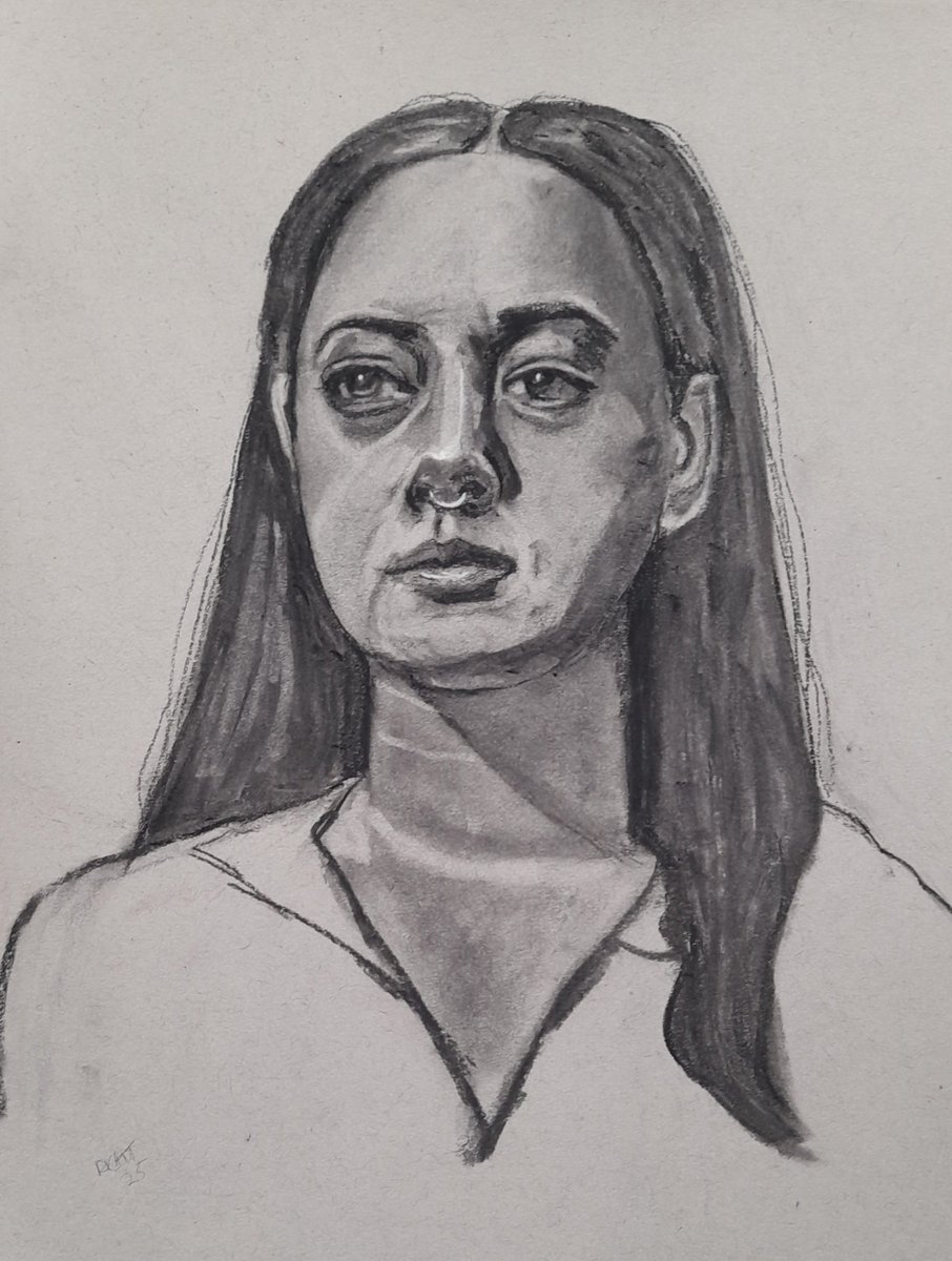 Good morning. Portrait sketch from life. #portrait #artwork #charcoal #portraits #art #sketches #draw