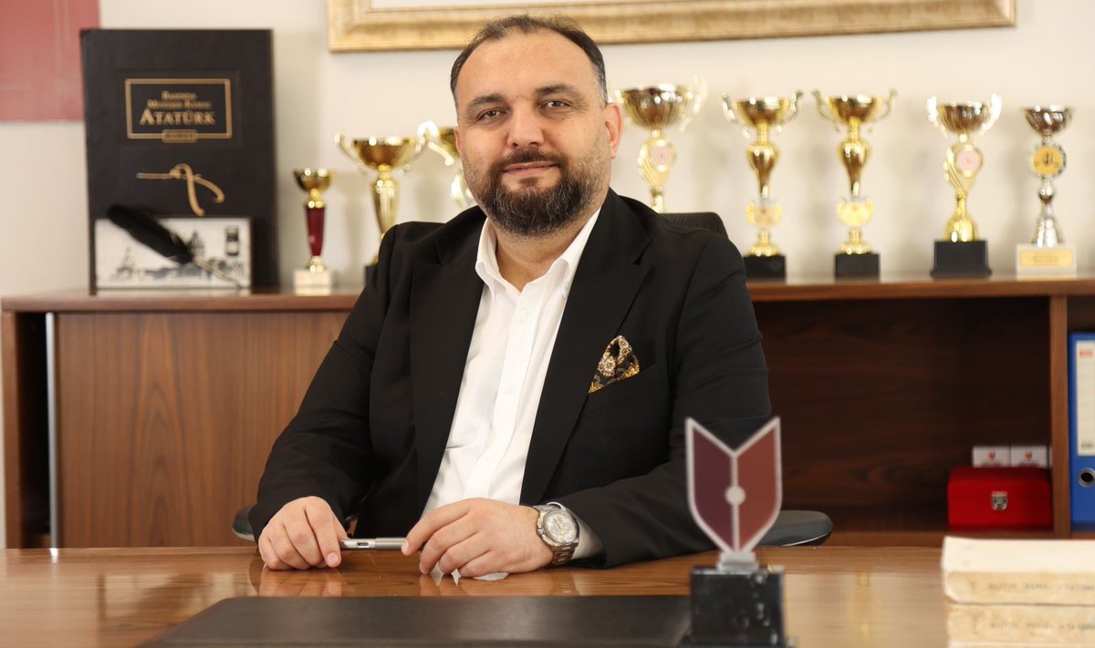 ‘Yönder Eğitim Kurumları markası olarak başarılı bir işletme ve eğitim modeline sahibiz’
İzzet Sakın - Yönder Eğitim Kurumları Yönetim Kurulu Başkanı
(artı eğitim dergisi)
egitimtercihi.com/ozelokullar/21…
<a href="/yonderokullari/">Yönder Okulları</a> <a href="/izzetsakin/">izzetsakin</a>