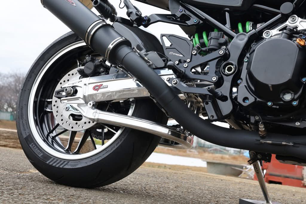 striker_jp's tweet photo. G-STRIKERスイングアーム
パワーディメンションType-S スタビ付き
Kawasaki Z900RS・Z900RSCAFE

オーダー受付開始となります！
https://t.co/UznhgMw2Fh

#striker
#strikerworks 
#gstriker
#swingarm
#powerdimension
#kawasaki
#ストライカー
#スイングアーム
#パワーディメンション https://t.co/GU45ySw4Sx