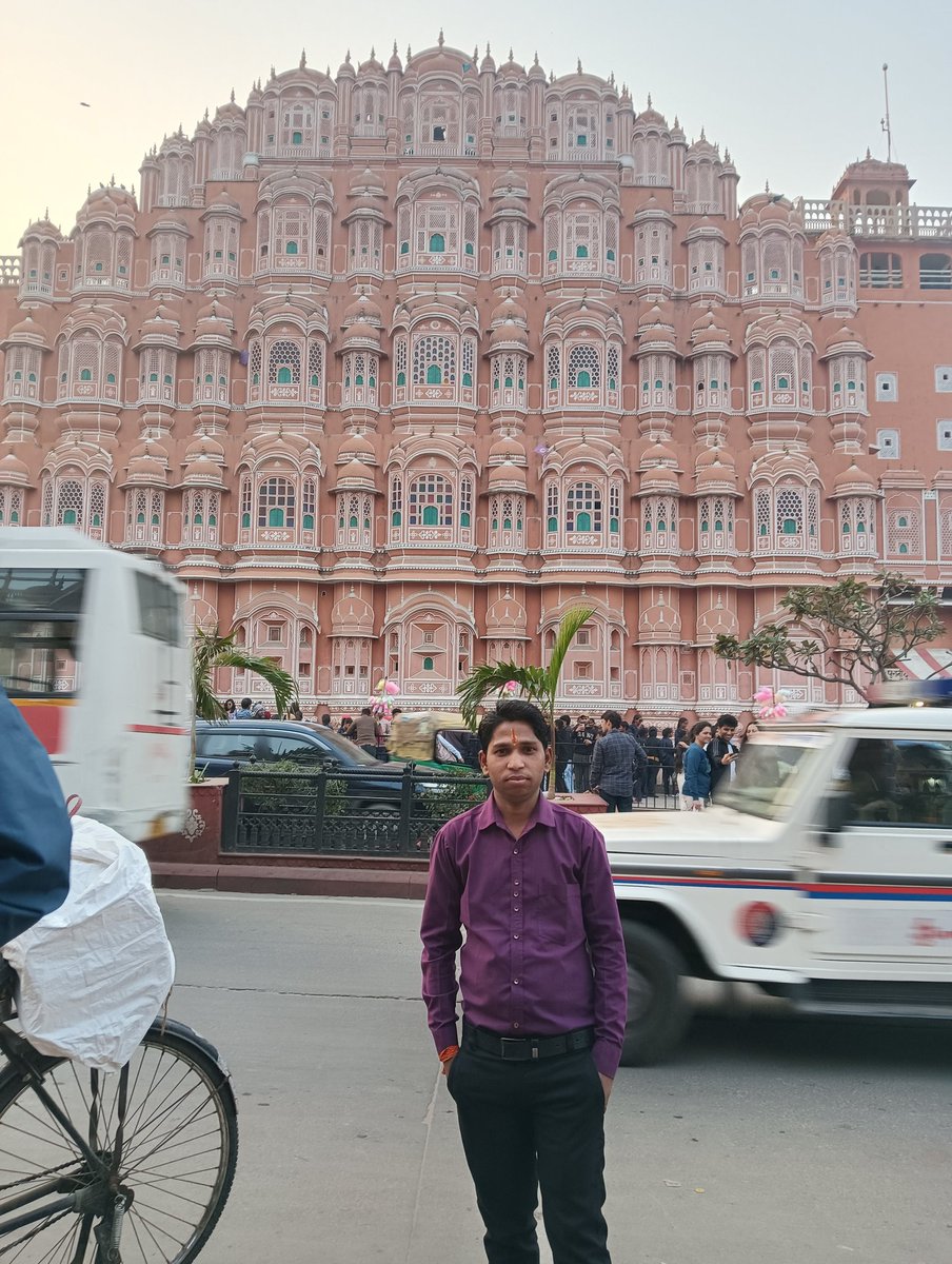 AnilMalhare's tweet photo. जयपुर हवा महल https://t.co/bbXUrKUfEh