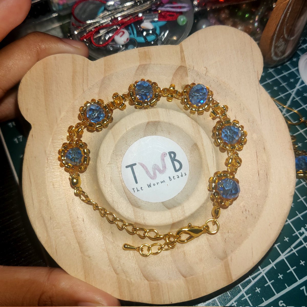 The Worm Beads tweet media