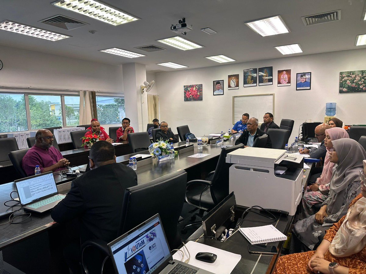 IPTK_UTeM's tweet photo. Gambar sepanjang Sesi Lawatan Penilaian Akreditasi Penuh Program Sarjana Pengurusan Perniagaan Kejuruteraan (MIEM), IPTK oleh Agensi Kelayakan Malaysia (MQA) pada 20 dan 21 Januari 2025 yang lalu. https://t.co/PtY087kZKc