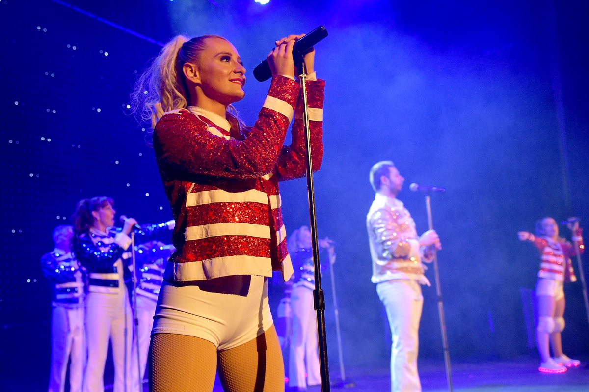 Timeless_Inter's tweet image. ❤ THEATRE STANDARD SHOWS brought to your venue?!
The past few weeks have been a whirlwind, and we’re thrilled to share that we’ve had a 100% rebook rate for all of our Christmas venues—what a way to kick off the new year! ✨
But we’re not stopping there .