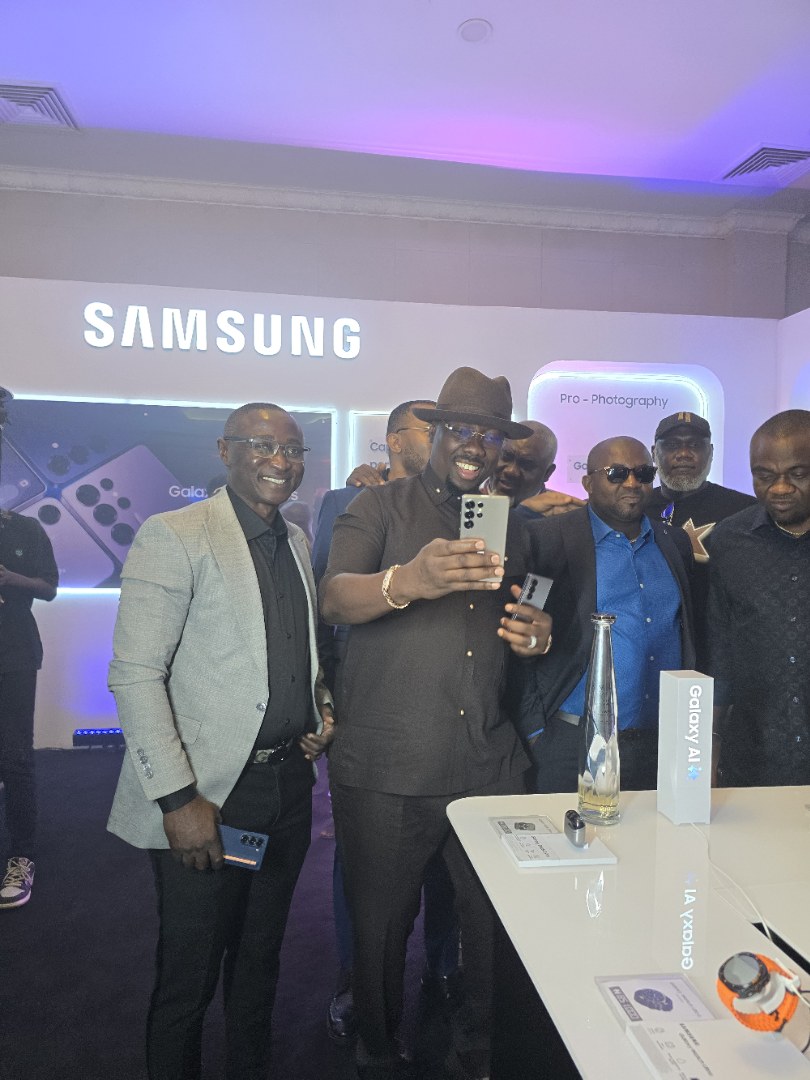 samsungmobileng's tweet photo. Techs biggest night happened and we loved every minute of it! 

#SamsungUnpackedNG https://t.co/cVT0uHv4wO