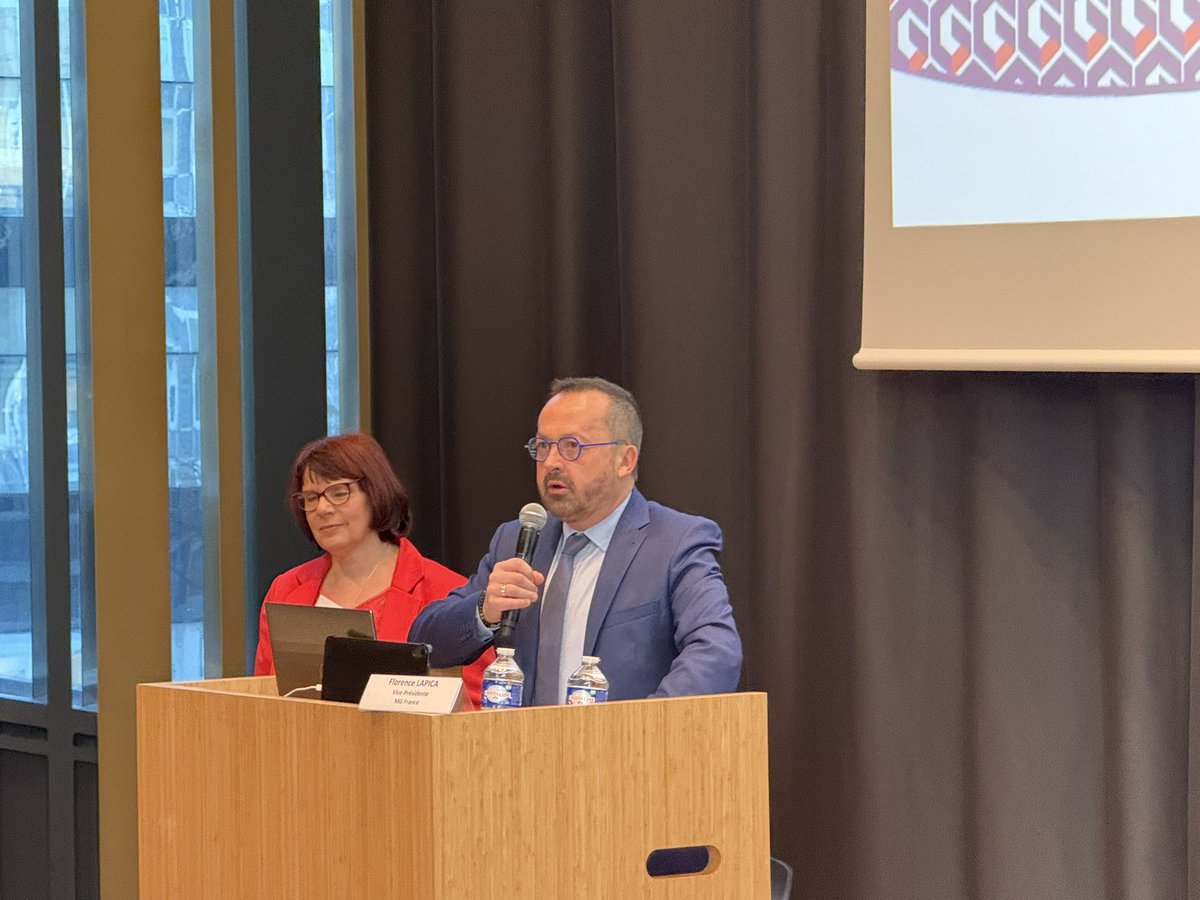Le ministre Mr NEUDER ouvre le colloque MMGFrance à La Défense, auditorium HEKLA Tower. 
Médecin traitant : médecin de l’aigu et du chronique.
#mgfrancecolloque