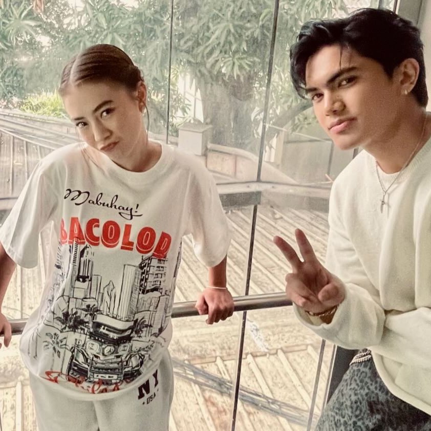 fxoxokm's tweet photo. hindi maasim, hindi mukhang pagod, hindi mukhang tita at tito. https://t.co/StGvju9kNg