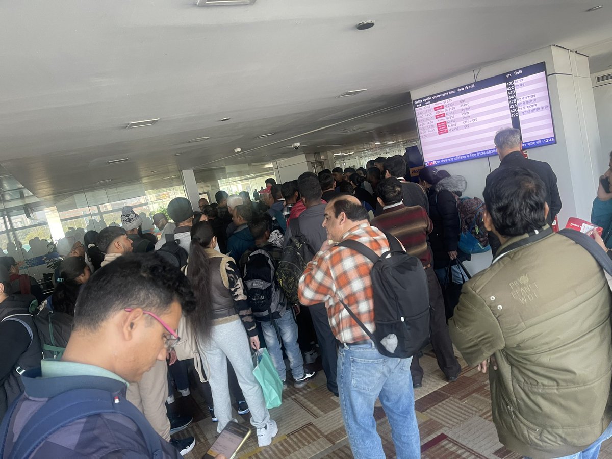 AI 433 Bhopal.  chaos at T3 #AirIndia