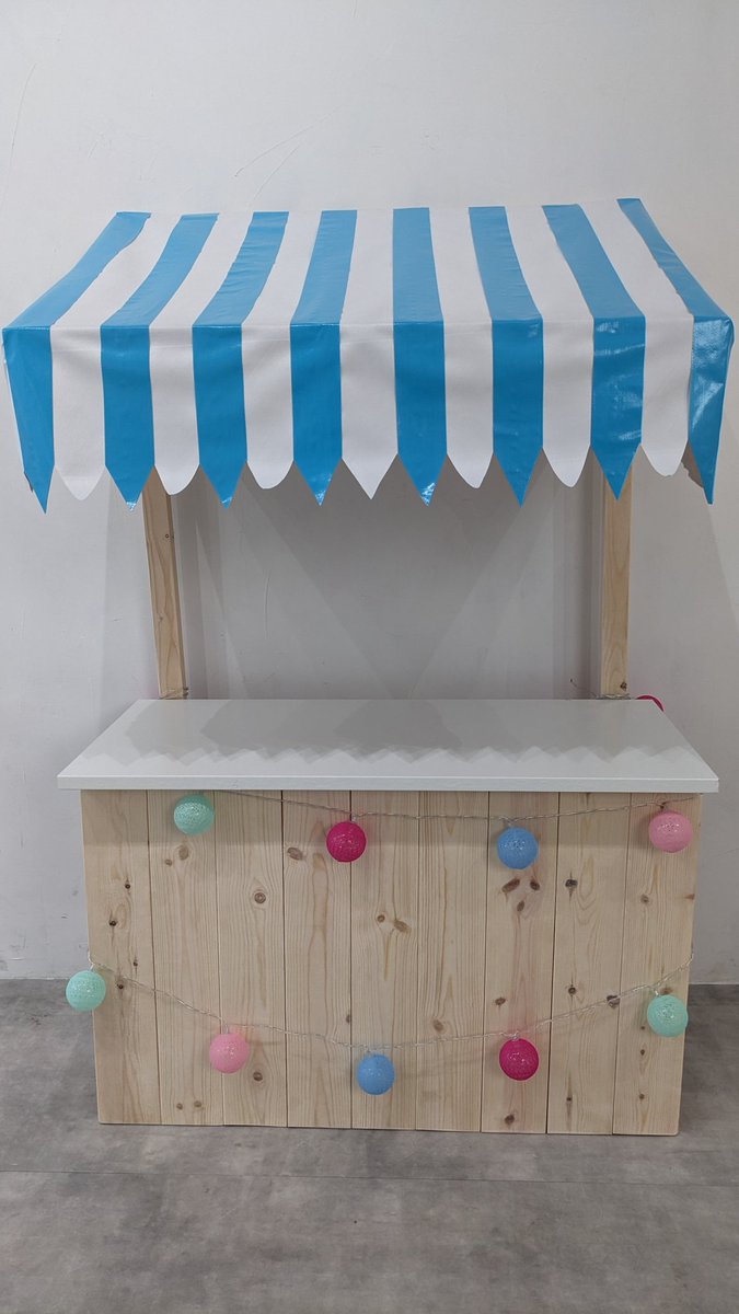 DIY昨日からスタートして
1.5日でどうぶつの森みたいな
お店屋さんができました☺️