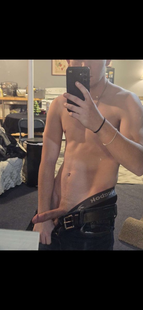 jocksincomp's tweet photo. these might be too tight https://t.co/WhRNFPFb9r