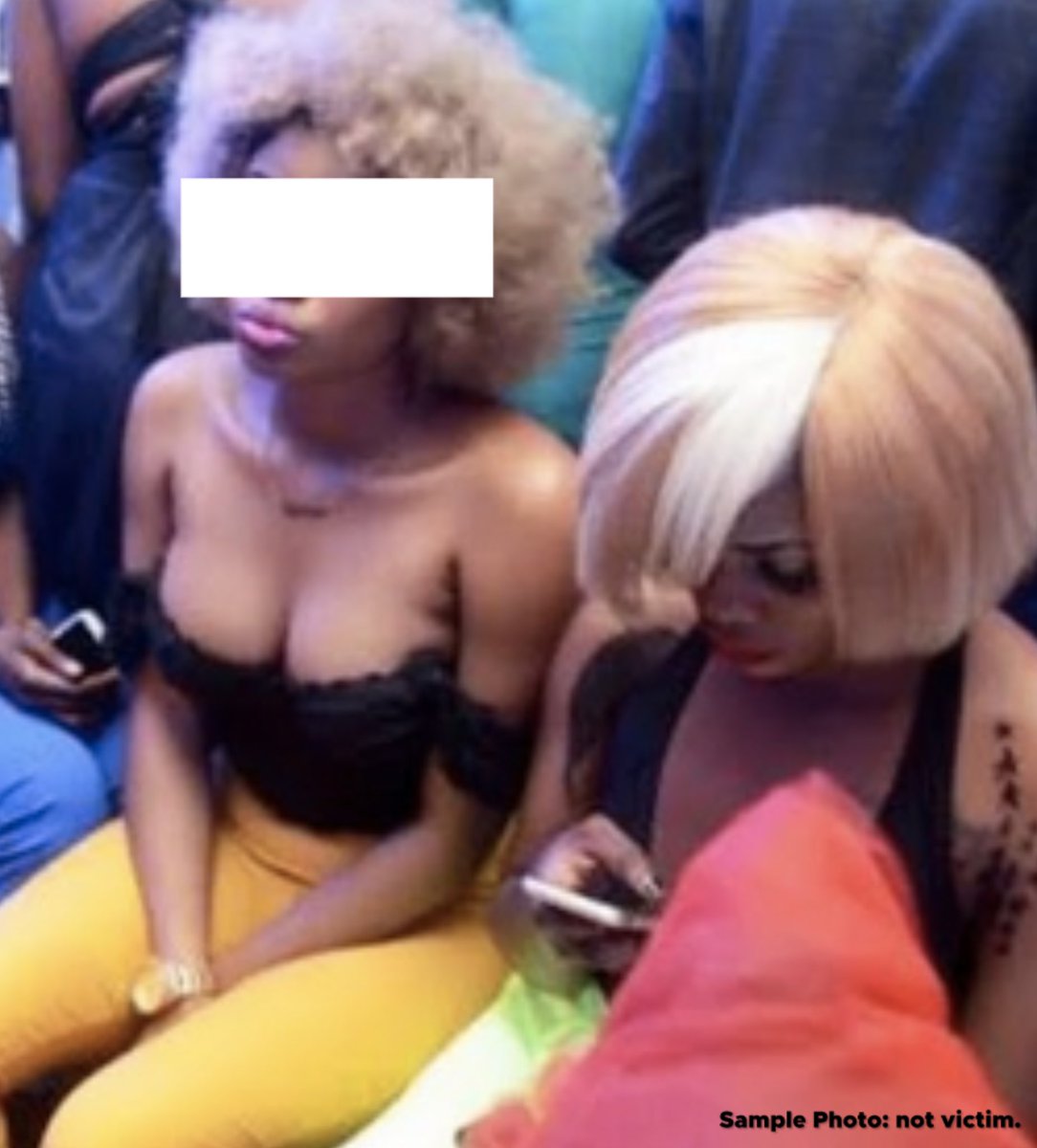 TrendingEx's tweet photo. Story: 22yr old boy, Jamiu Malomo has been sentenced to death by hanging for killing an Oscroh in Abeokuta.

After their session, he paid her 8k instead of the agreed 10k. 

She started dragging him, he got furious and stabbed her in the neck with a knife.

She died instantly. 

It happened on July 18th, 2021. He has been in detention since, now promoted to death row.

• Get 1gb data for as low as ₦100, only on  https://t.co/LFPWBCH0FT || @subsizi_App • Stay Connected.