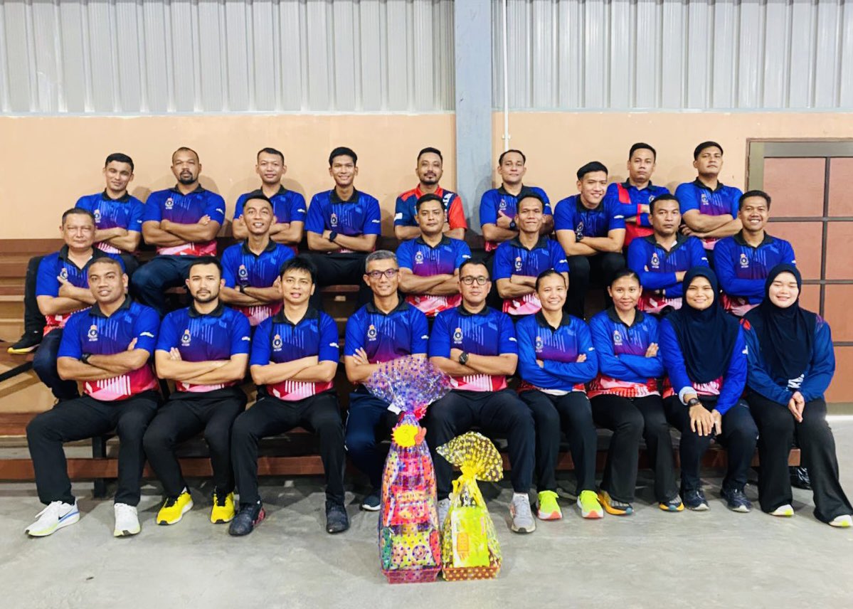 RMN Leadership Centre tweet media