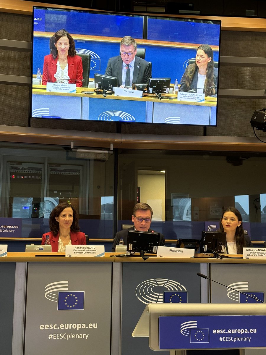 Roxana Mînzatu (@roxanaminzatu) on Twitter photo I am at the <a href="/EU_EESC/">European Economic and Social Committee</a> plenary.
Today I will be talking about the Artificial Intelligence in the workplace.
🔴 Live → europa.eu/!qQ64Yc I am at the <a href="/EU_EESC/">European Economic and Social Committee</a> plenary.
Today I will be talking about the Artificial Intelligence in the workplace.
🔴 Live → europa.eu/!qQ64Yc