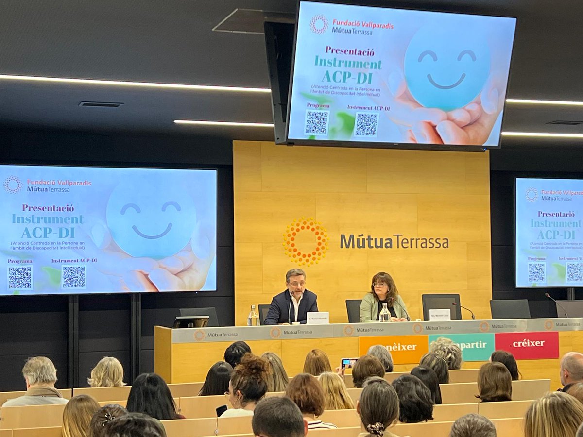 Mutua_Terrassa's tweet image. 📌 La Fundació Vallparadís ha presentat avui l’Instrument #ACPDI.

👉🏽 El Grup ACP-DI Fundació Vallparadís ha treballat en l’adaptació de l’instrument d’Atenció Centrada en la persona Avanzar ACP-G en l’àmbit de la Discapacitat intel·lectual.