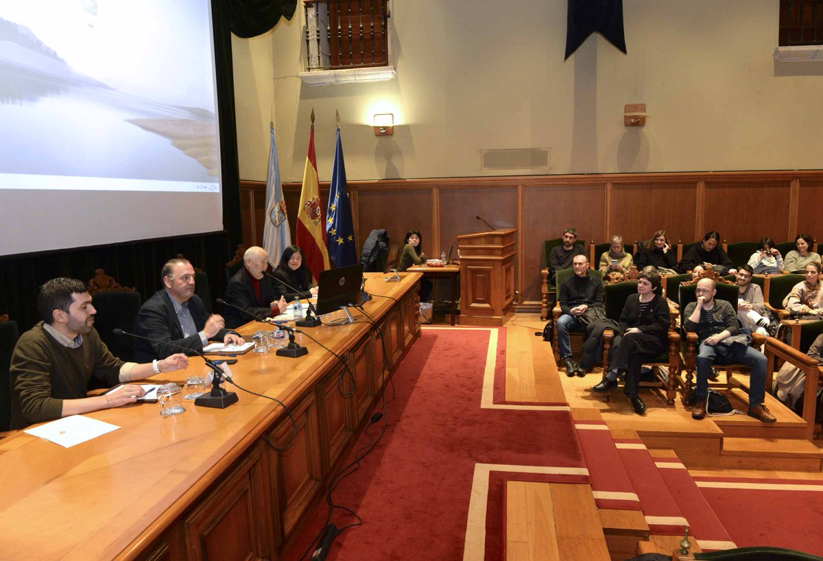AraguaneyFund's tweet photo. 📸 A Fundación e a @UniversidadeUSC @CulturaUSC  celebraron onte a conferencia de Ryosuke Takahashi sobre a historia do anime xaponés, no Salón Nobre de Fonseca, no marco da Cátedra USC-Araguaney para o Diálogo entre Culturas https://t.co/cxOzj2cM8h