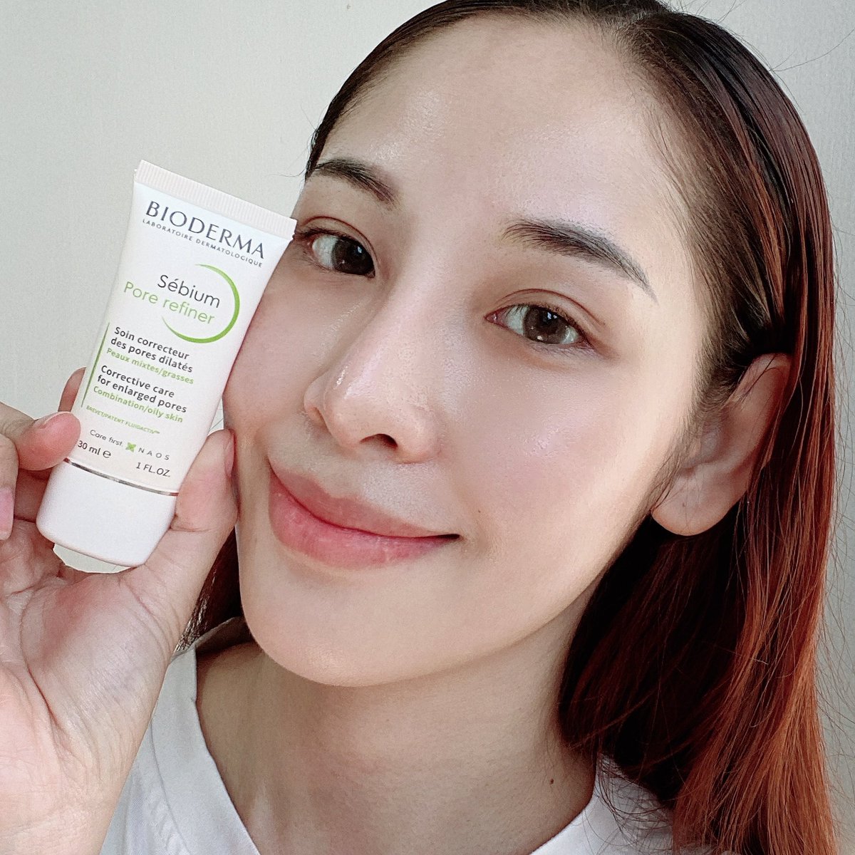 jubjublive's tweet photo. มามุงด่วนๆ! Sebium Pore refiner หลอดนี้ดีต่อใจสุดๆ เพราะช่วยควบคุมความมัน ทำให้รูขุมขนกระชับ ลดโอกาสการเกิดสิวได้ด้วย ทาแล้วผิวแมทและเนียนขึ้น เราใช้แทนPrimer เลยนะ แต่งหน้าติดทนมาก ราคาก็ดี ต้องลองเลย ❤️
#BiodermaThailand #Sebium #PoreRefiner
#มอยส์เจอร์ไรเซอร์คุมมันหน้าแมท https://t.co/FxLJ55uPcV