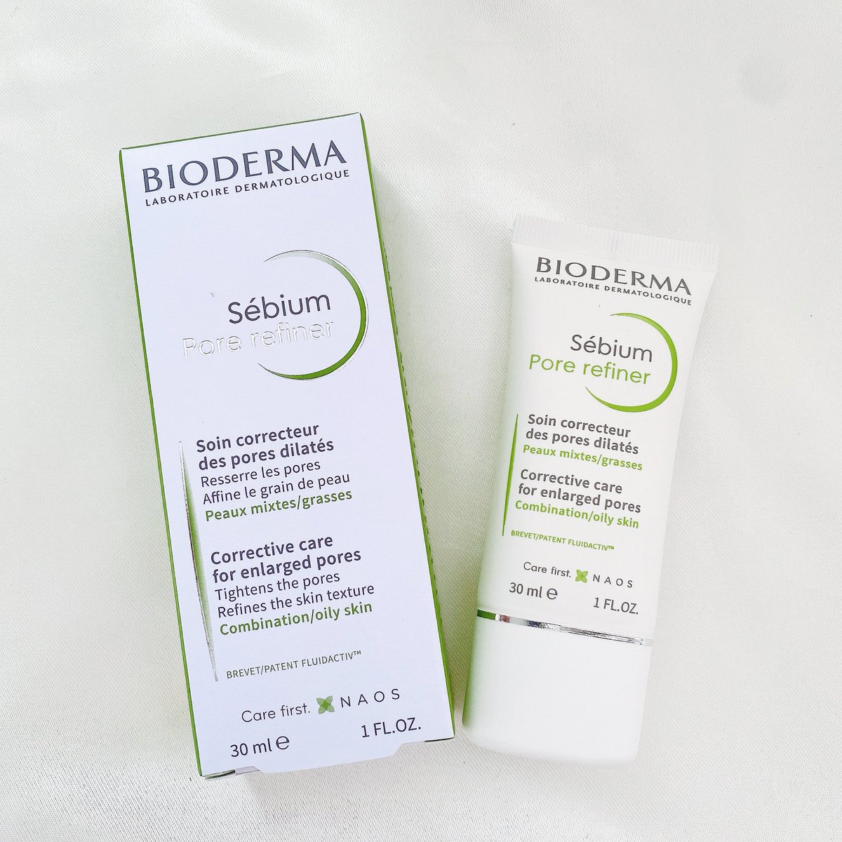 jubjublive's tweet photo. มามุงด่วนๆ! Sebium Pore refiner หลอดนี้ดีต่อใจสุดๆ เพราะช่วยควบคุมความมัน ทำให้รูขุมขนกระชับ ลดโอกาสการเกิดสิวได้ด้วย ทาแล้วผิวแมทและเนียนขึ้น เราใช้แทนPrimer เลยนะ แต่งหน้าติดทนมาก ราคาก็ดี ต้องลองเลย ❤️
#BiodermaThailand #Sebium #PoreRefiner
#มอยส์เจอร์ไรเซอร์คุมมันหน้าแมท https://t.co/FxLJ55uPcV