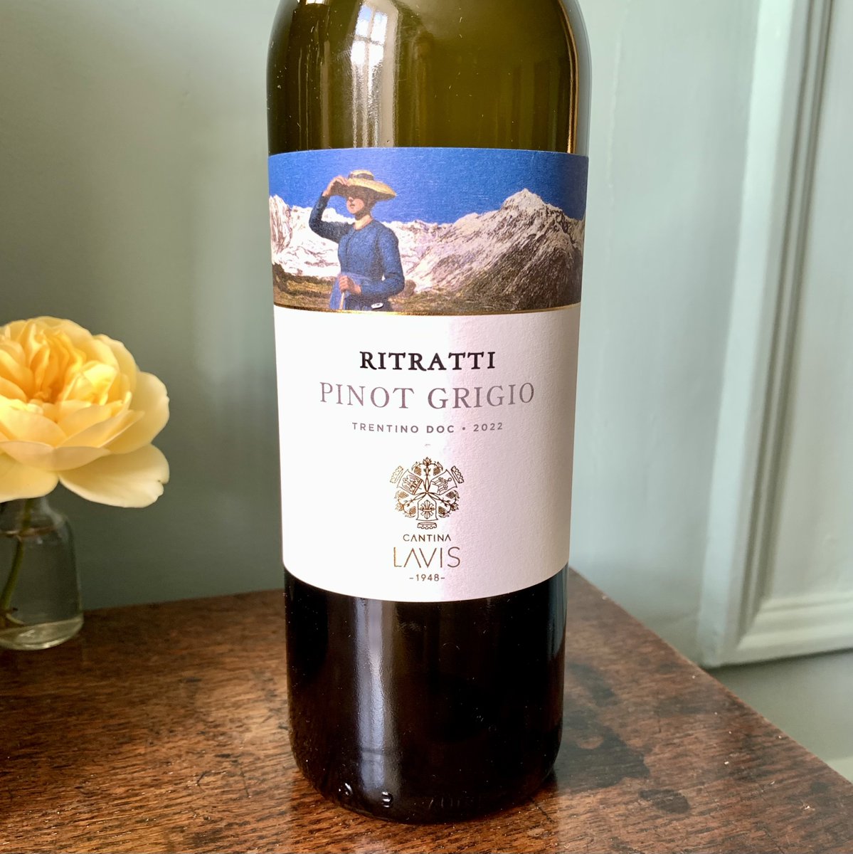 Trentino Pinot Grigio with personality – and reduced by £3.50 as stocks run low. New #wineoftheweek joannasimon.com/post/wine-of-t… <a href="/CantinaLaVis/">La-Vis</a> #pinotgrigio