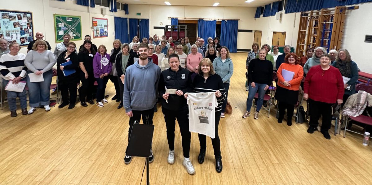 Lauren Phillips (@lozphillips87) on Twitter photo Last night <a href="/BuskerteersC/">Buskerteers Choir</a> Maldon, presented with a cheque for £576.00 towards my fundraising for <a href="/RCTcharity/">The Robin Cancer Trust</a> in memory of my brother Liam.
Taking the total to £5856.00 ahead of my 🪂 in March 😬
Completely blown away with the generosity and support so far… THANK YOU! Last night <a href="/BuskerteersC/">Buskerteers Choir</a> Maldon, presented with a cheque for £576.00 towards my fundraising for <a href="/RCTcharity/">The Robin Cancer Trust</a> in memory of my brother Liam.
Taking the total to £5856.00 ahead of my 🪂 in March 😬
Completely blown away with the generosity and support so far… THANK YOU!