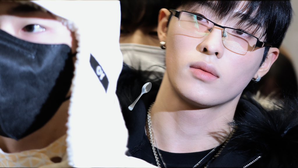 윤 Bros.
#82MAJOR #82메이저 #에이티투메이저
#윤예찬 #YOONYECHAN #P1Harmony #KEEHO #윤기호 #피원하모니