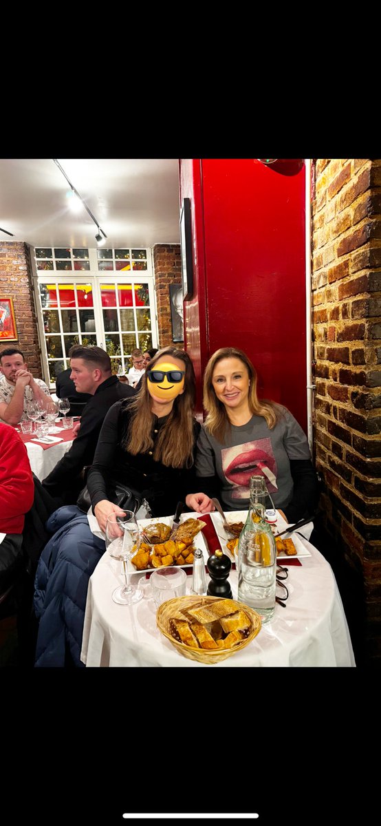 Nadya 🖤🍉 tweet media