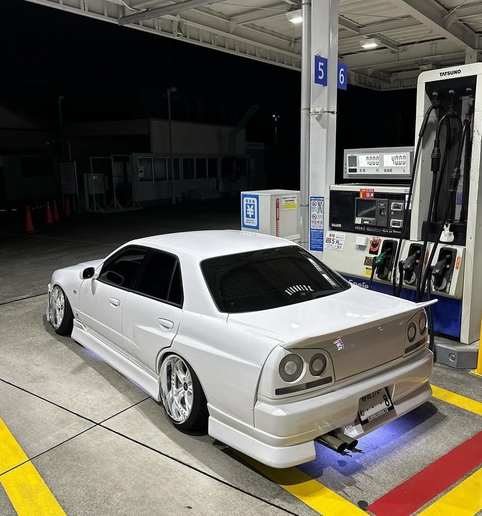 Nissan R34 Skyline