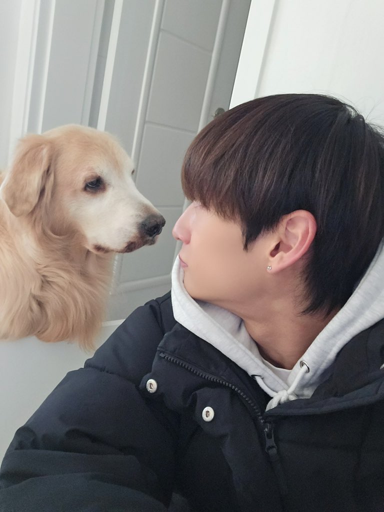 OmegaX_members's tweet photo. [#OX]

시선이 자꾸...😂💚💜

#OMEGA_X #오메가엑스
#태동 #TAEDONG https://t.co/sgCvKnKjHd
