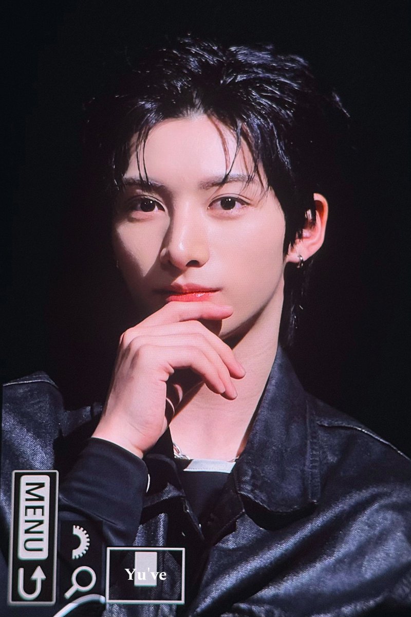 250111 팬사인회 

#넥스지 #유우 #NEXZ #ユウ #유우잘생겼다