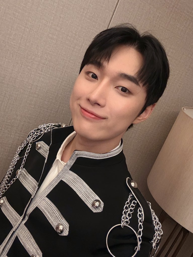 OmegaX_members's tweet photo. [#OX]

상하이에서🥰

#OMEGA_X #오메가엑스
#재한 #JAEHAN https://t.co/M0DlTh6HYF