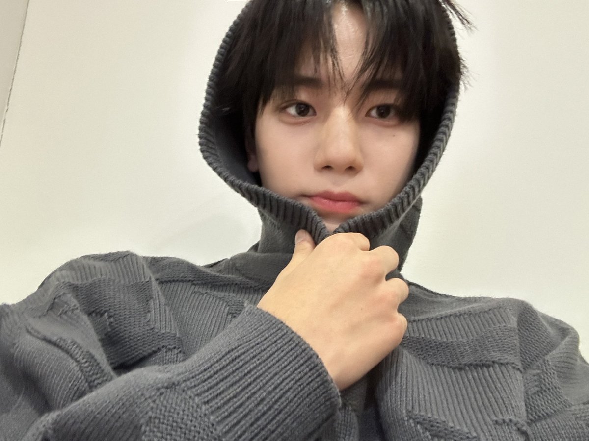 seungho pics tweet media
