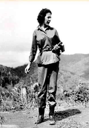 RibaltaYum61414's tweet photo. Se cumplen este 11 de enero, 45 años de la temprana y dolorosa partida física de #CeliaSánchez, sobre cuyas huellas en la Sierra Maestra anduvimos hace poco, admirando aún más su imborrable obra de amor y lealtad a #Cuba y a #Fidel.

#CubaViveEnSuHistoria
#MatancerosEnVictoria https://t.co/Q46BB90tFt