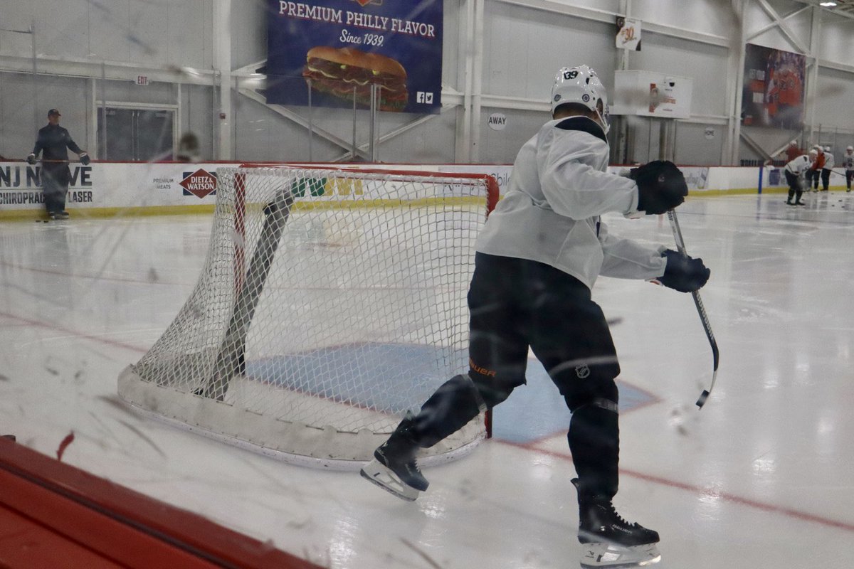 CBabosWrites's tweet image. The Michigan attempt…. in still form #letsgoflyers  #Michkov