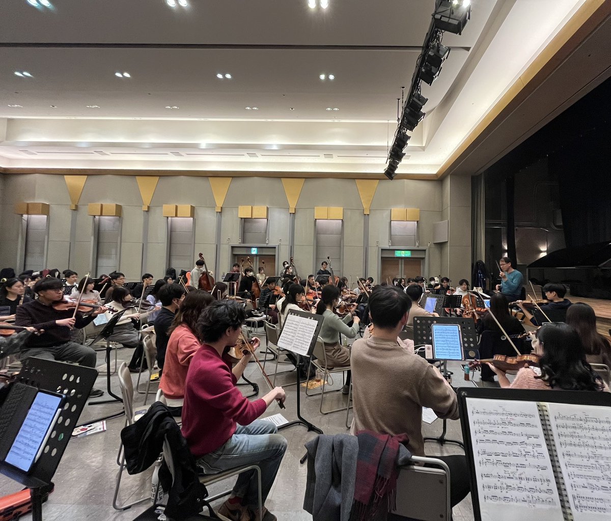 OrchestraFailte's tweet photo. 今日は本番前最後の練習でGPでした💫
前中メインと一通りプログラムをさらい、本番に向けて準備万端です🎶
明後日1/13(月祝)のお昼、和光市サンアゼリアにてお待ちしております🍀

#orchestra
#failte https://t.co/VJYORRAcIf