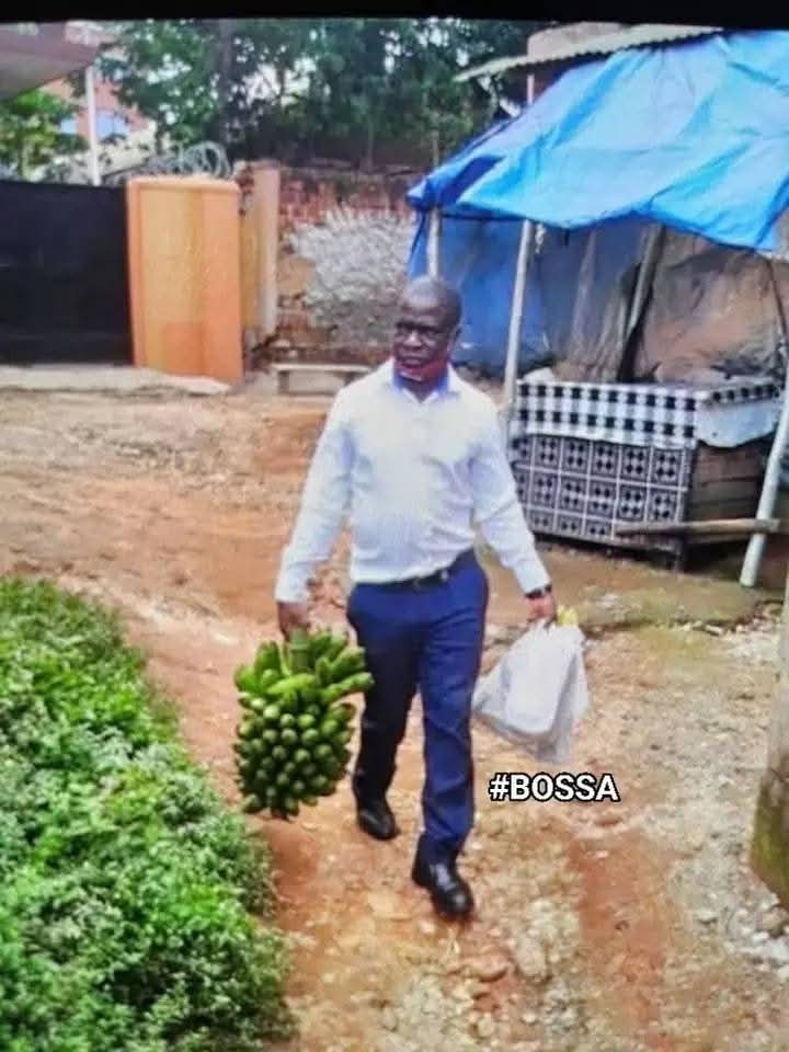DavidLRubongoya's tweet photo. What some saw as comedy is what connected him so much to the common people. In his passing, you can see how many lives he touched by the outpouring of love from all corners. The lesson Hon. Ssegirinya MUHAMMAD leaves behind for all of us is this: Leadership is not about stature, qualifications, or length of life. It is about IMPACT. It is about how many lives you touch. Fight Hard, Mr. Update!