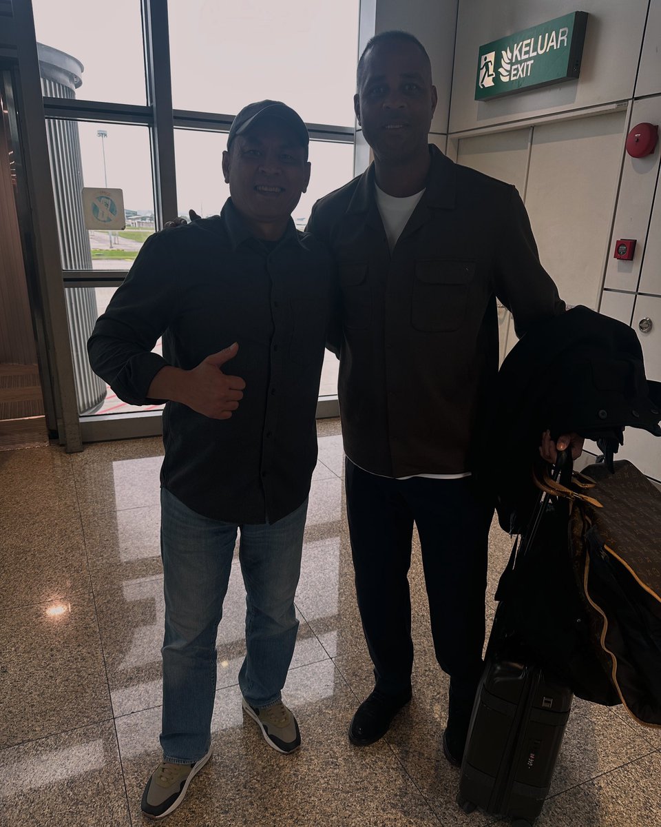 Sampe bareng dg di jkt coach🇮🇩