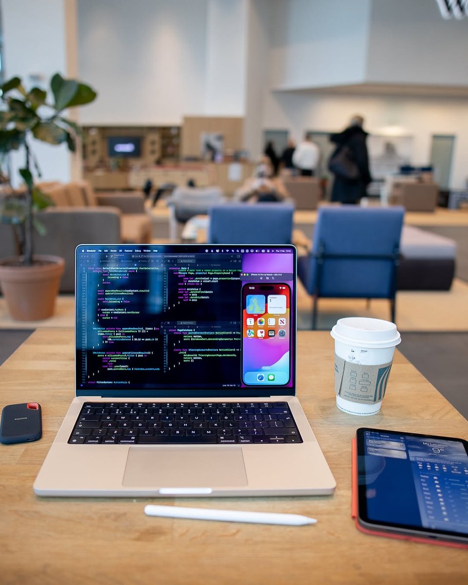 I run a $16,000/month digital product business online.

With 0 employees.

Here are 9 tools I use every day: